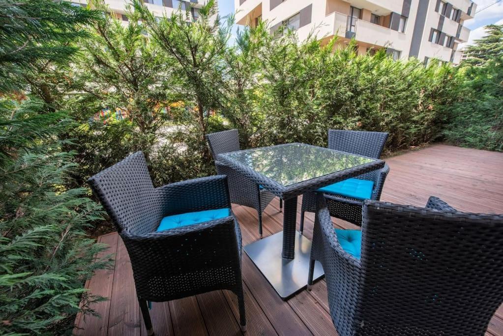 Labyrinth Apartment - Free Parking Space Included Varna Eksteriør bilde