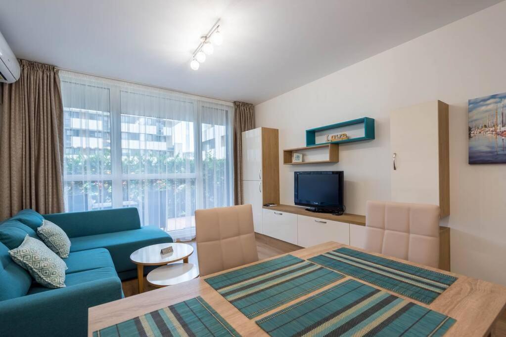 Labyrinth Apartment - Free Parking Space Included Varna Eksteriør bilde