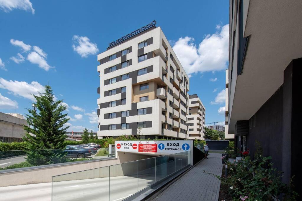 Labyrinth Apartment - Free Parking Space Included Varna Eksteriør bilde
